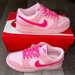 Nike Pink and Fuchsia Sneakers